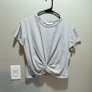 Lush medium crop T